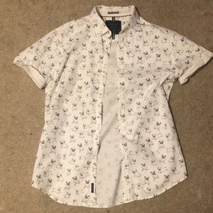 denim & flower white pug shirt